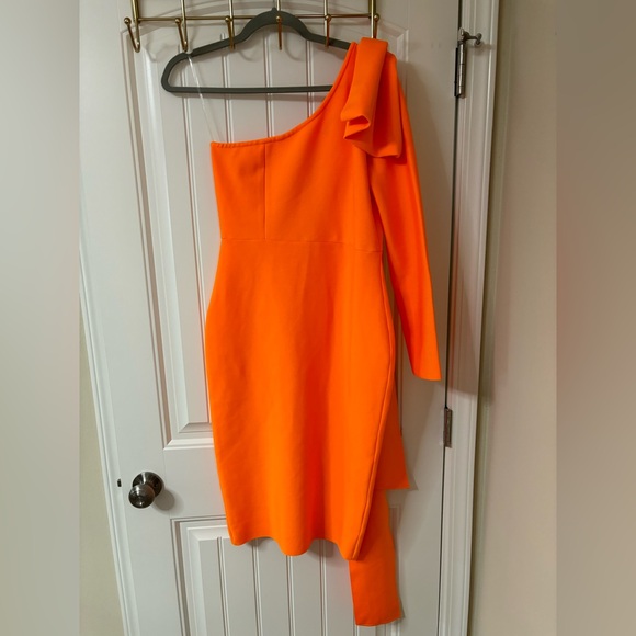 Bella Barnett Orange bodycon dress - Picture 5 of 9